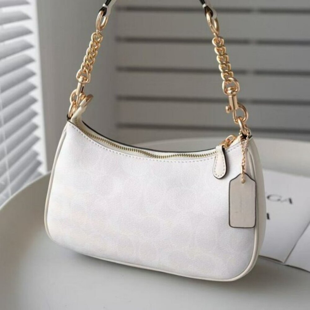 Coach Teri Shoulder Bag In Signature Canvas - Picture 3 of 6